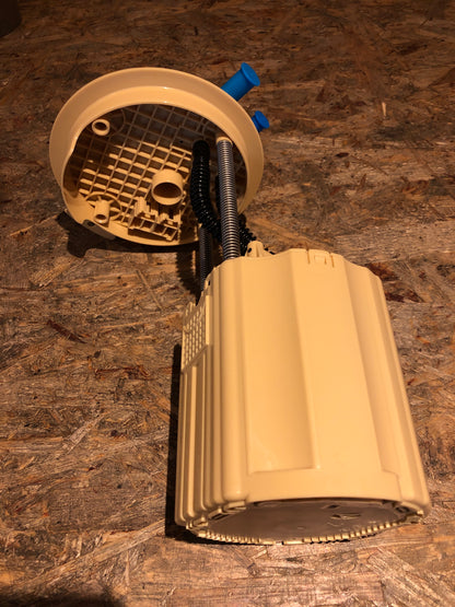 Original Opel Astra J Kraftstoffpumpe Neu