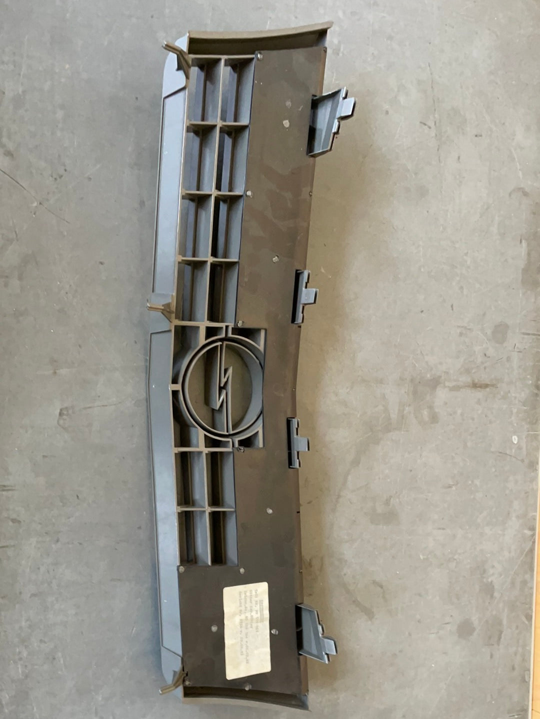Original GM Opel Ascona C Verkleidungsgitter vorne Neu