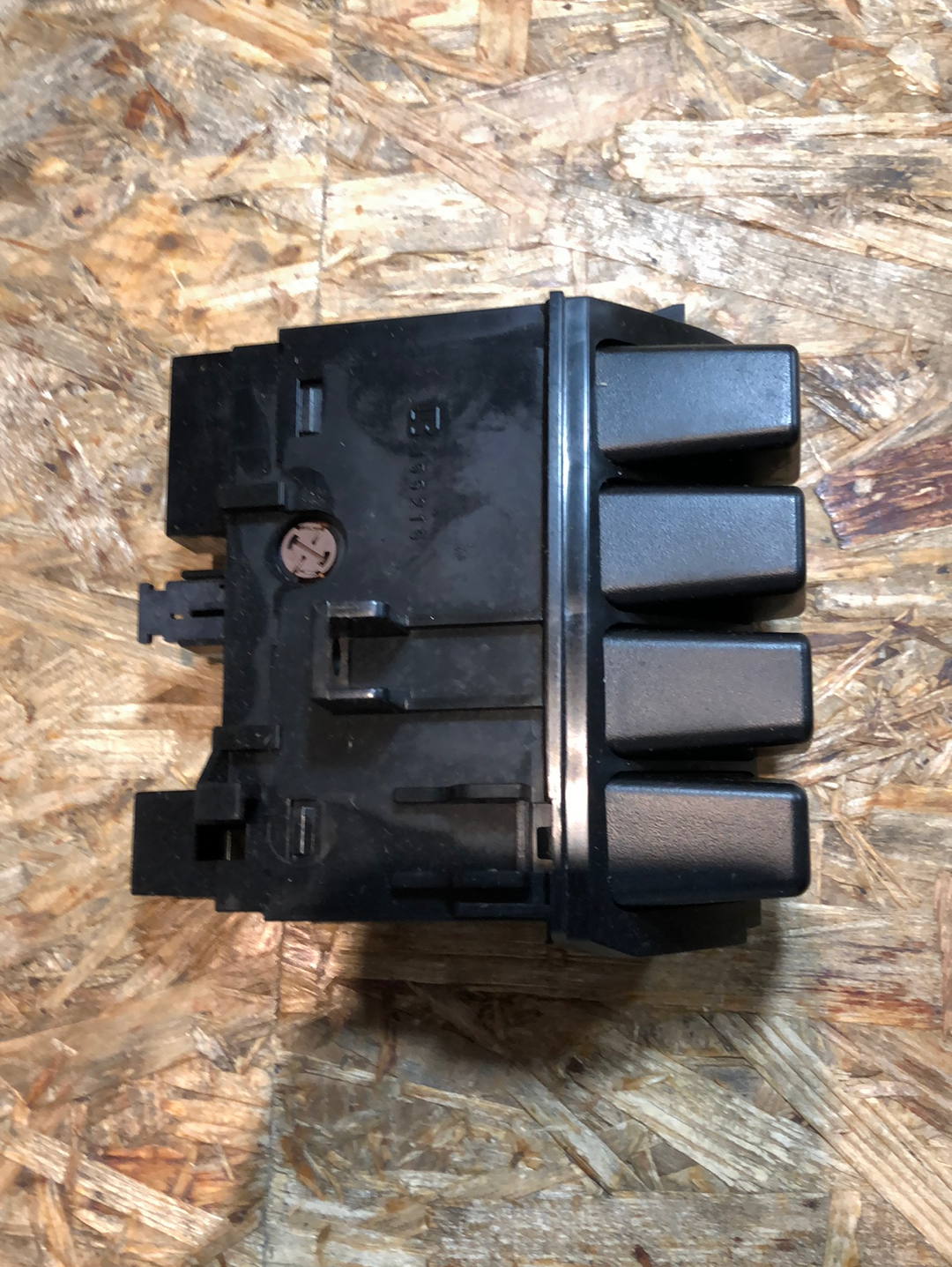 Original Isuzu Opel Campo Schalter Neu