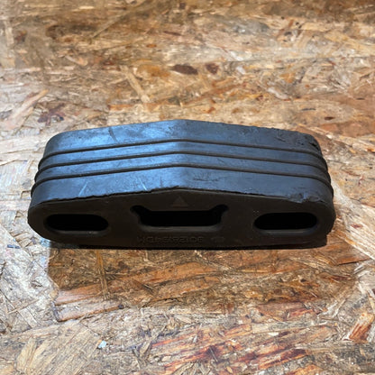 Original GM Opel Astra F Combo Kadett E Halterung Auspuffgummi Neu