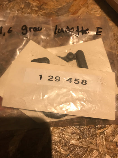 Original 1,6 Emblem grau für Kadett E NEU