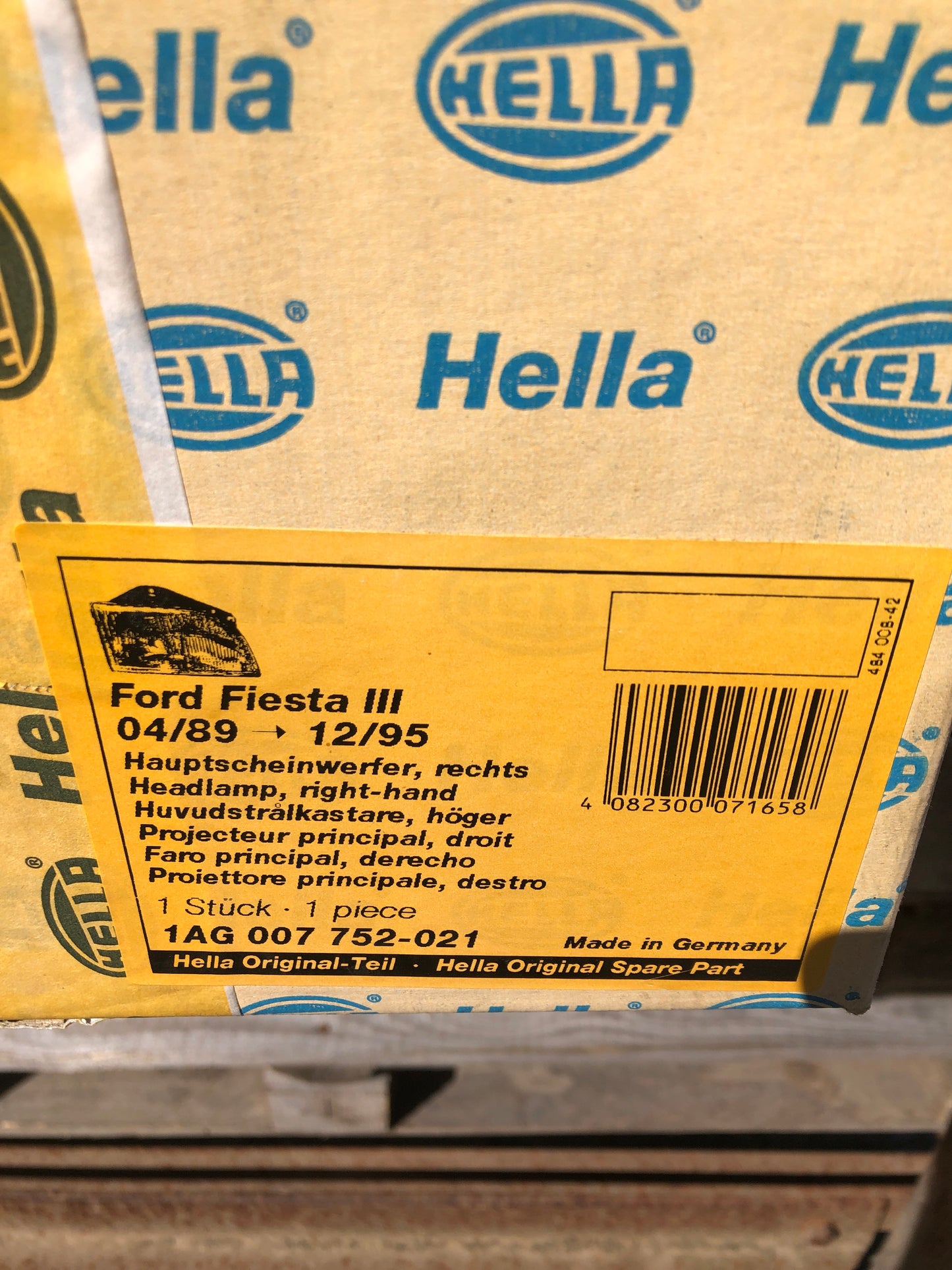 Original Hella Ford Fiesta Scheinwerfer rechts Neu