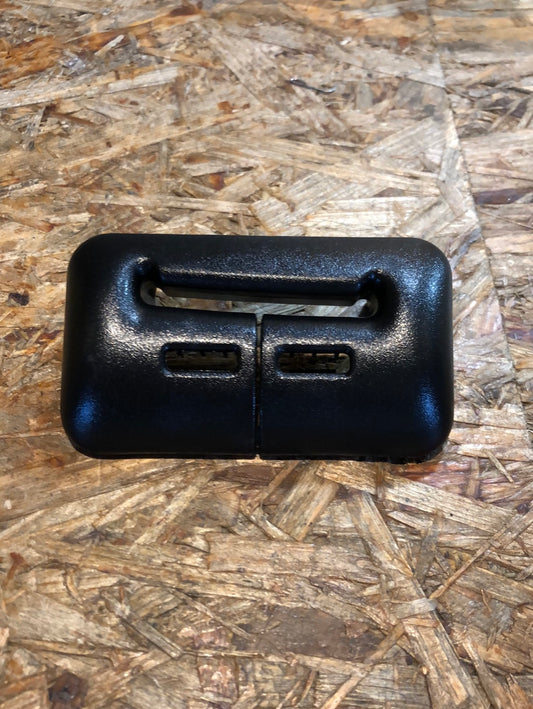 Original GM Opel Astra G Zafira A Abdeckkappe Halter Sicherheitsgurt Mitte hinten Neu