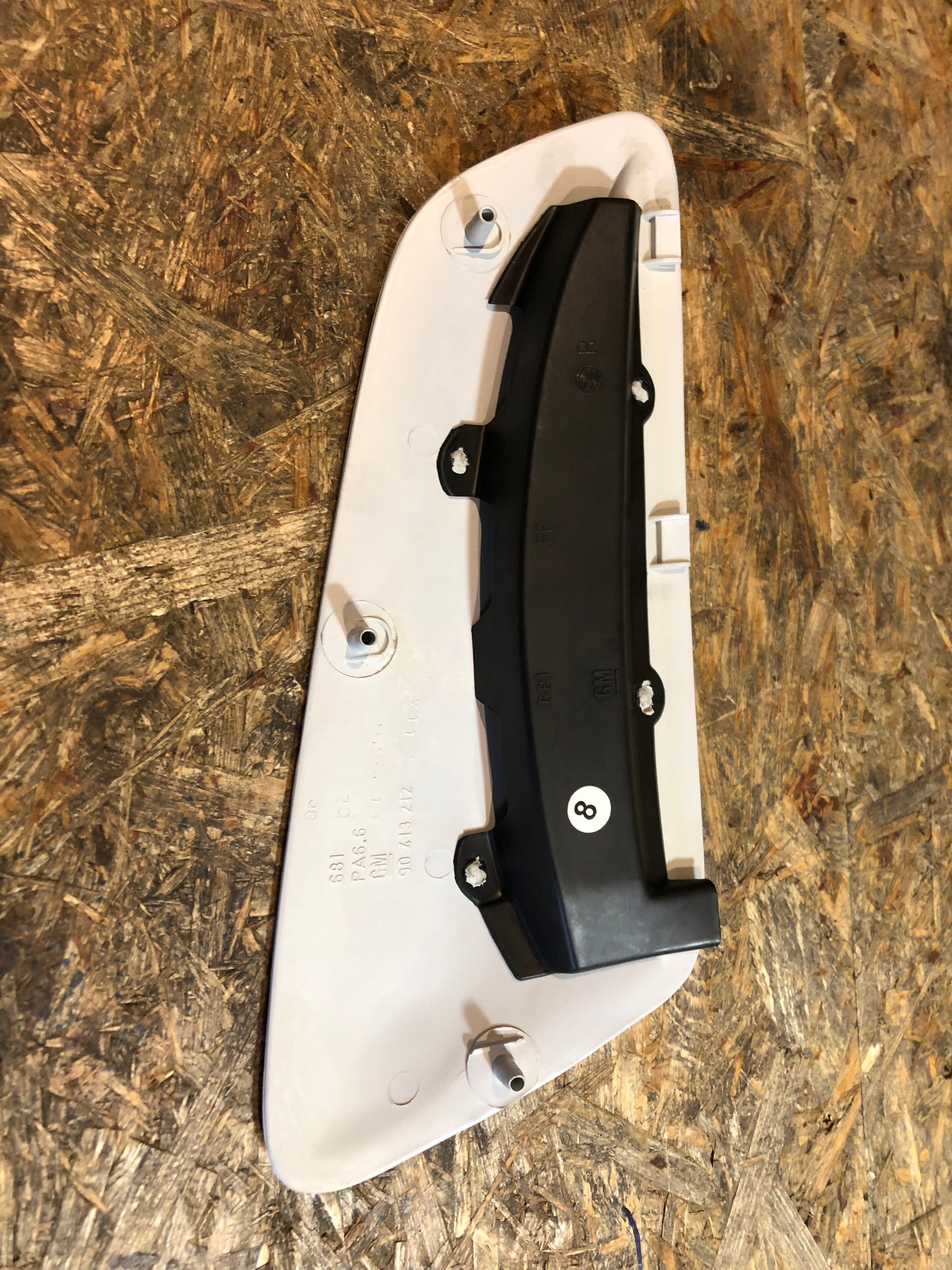 Original GM Opel Astra Einsatz Lufteinlass Motorhaube Neu