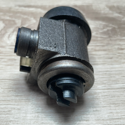 Original GM Bedford Blitz (CF97) Radbremszylinder hinten links Neu