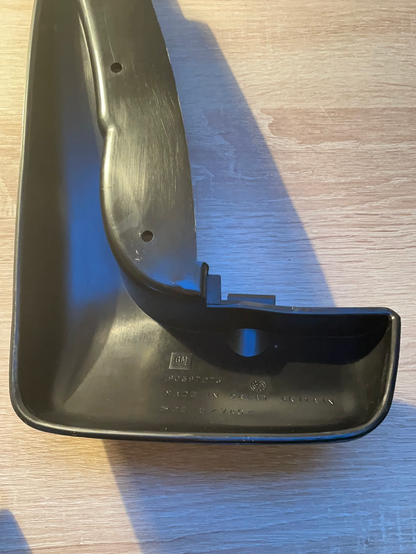 Original GM Opel Astra F 92-98 Schmutzfänger Neu