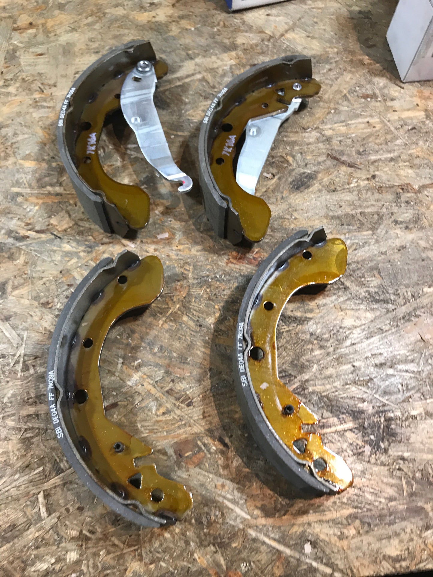 Original Chevrolet Tacuma Rezzo Vivant Bremsbacken hinten  NEU