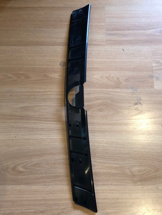 Original GM Opel Astra H Abdeckung Kühlergrill Neu