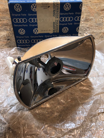 Original VW Passat B1 Typ 32 Reflektor rechts Neu