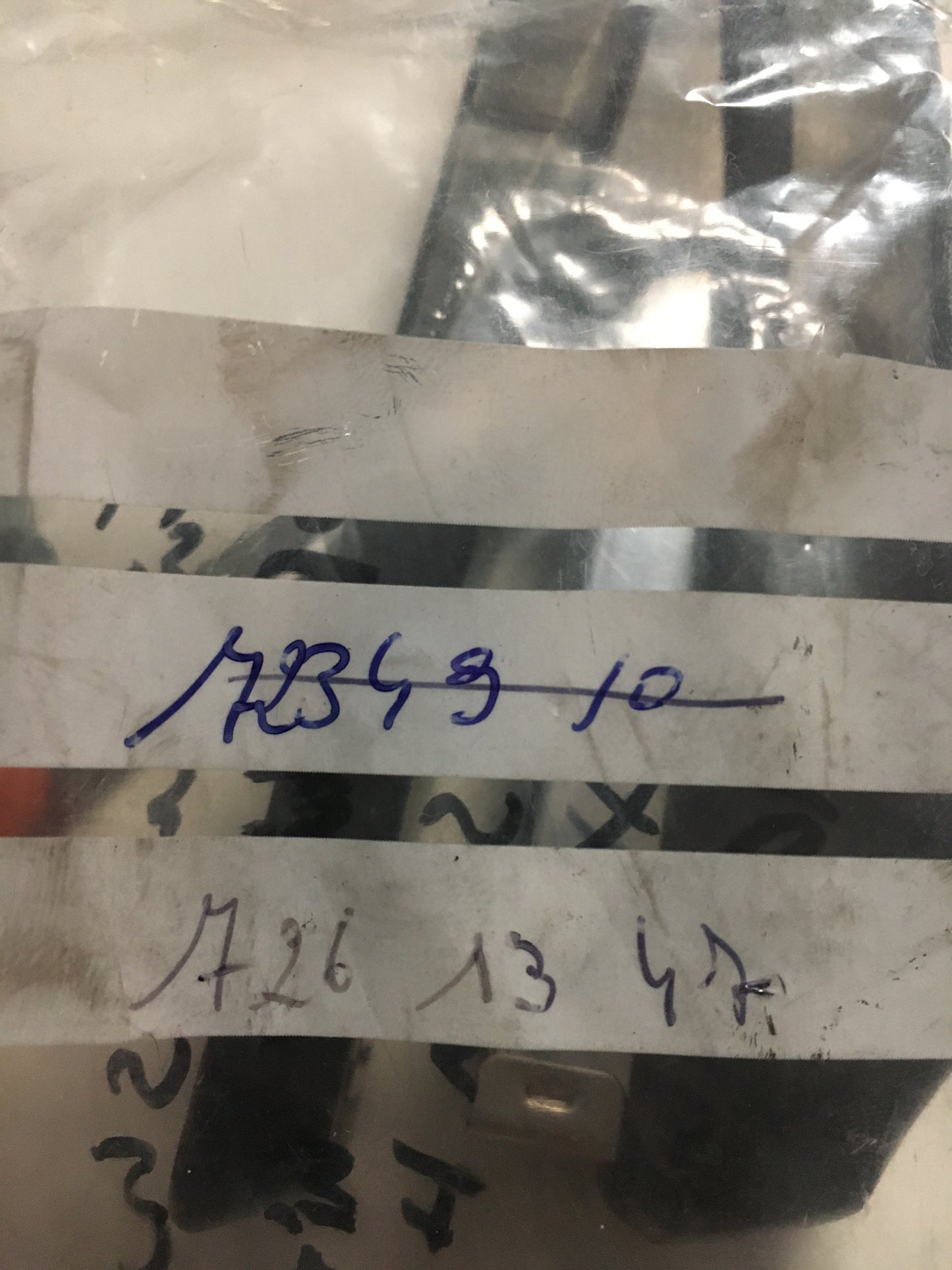 Original Astra H Fürungshülse Kopfstütze hinten NEU