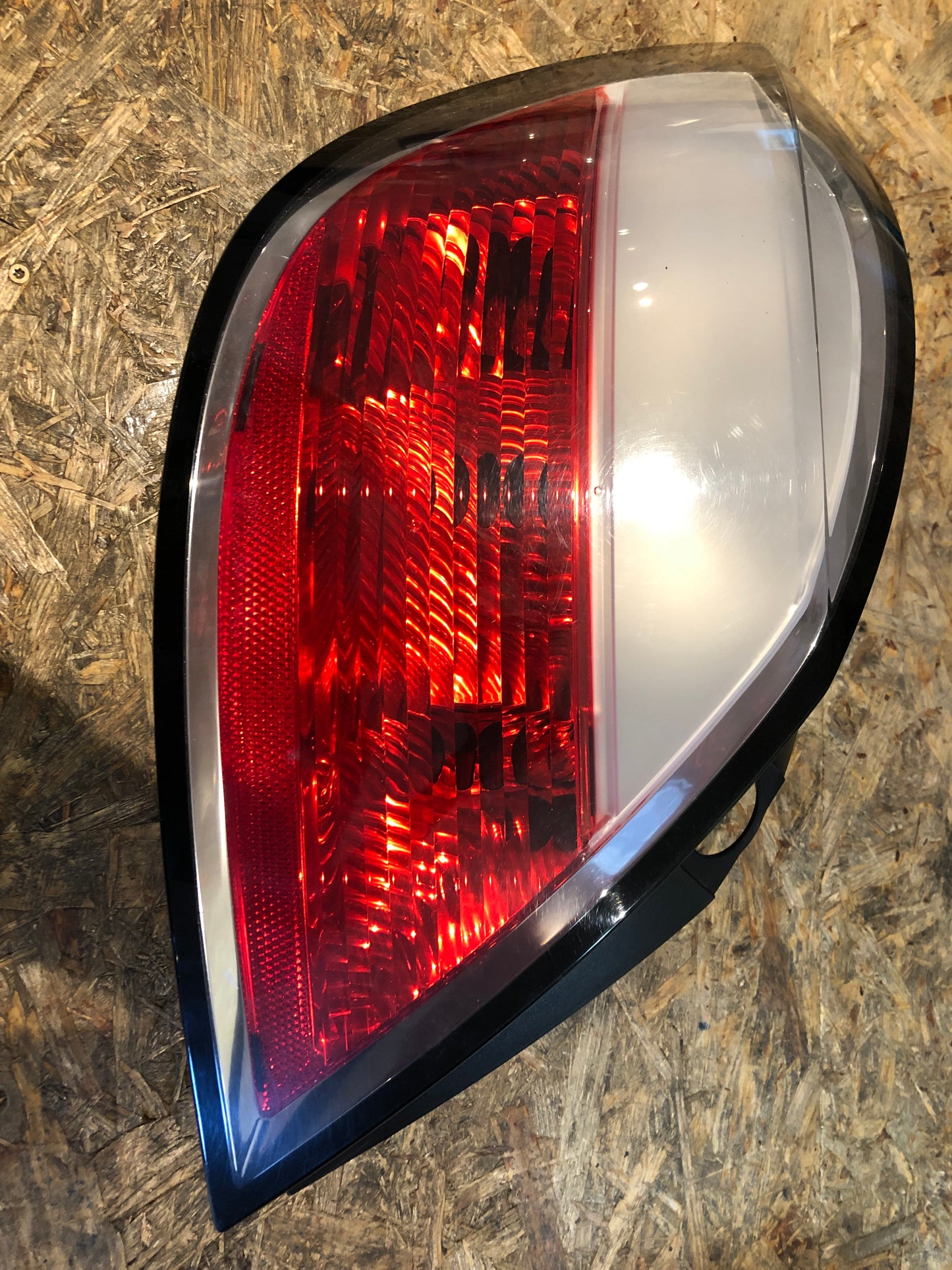 Original GM Opel Astra H Rückleuchte Hinten Links Gebraucht
