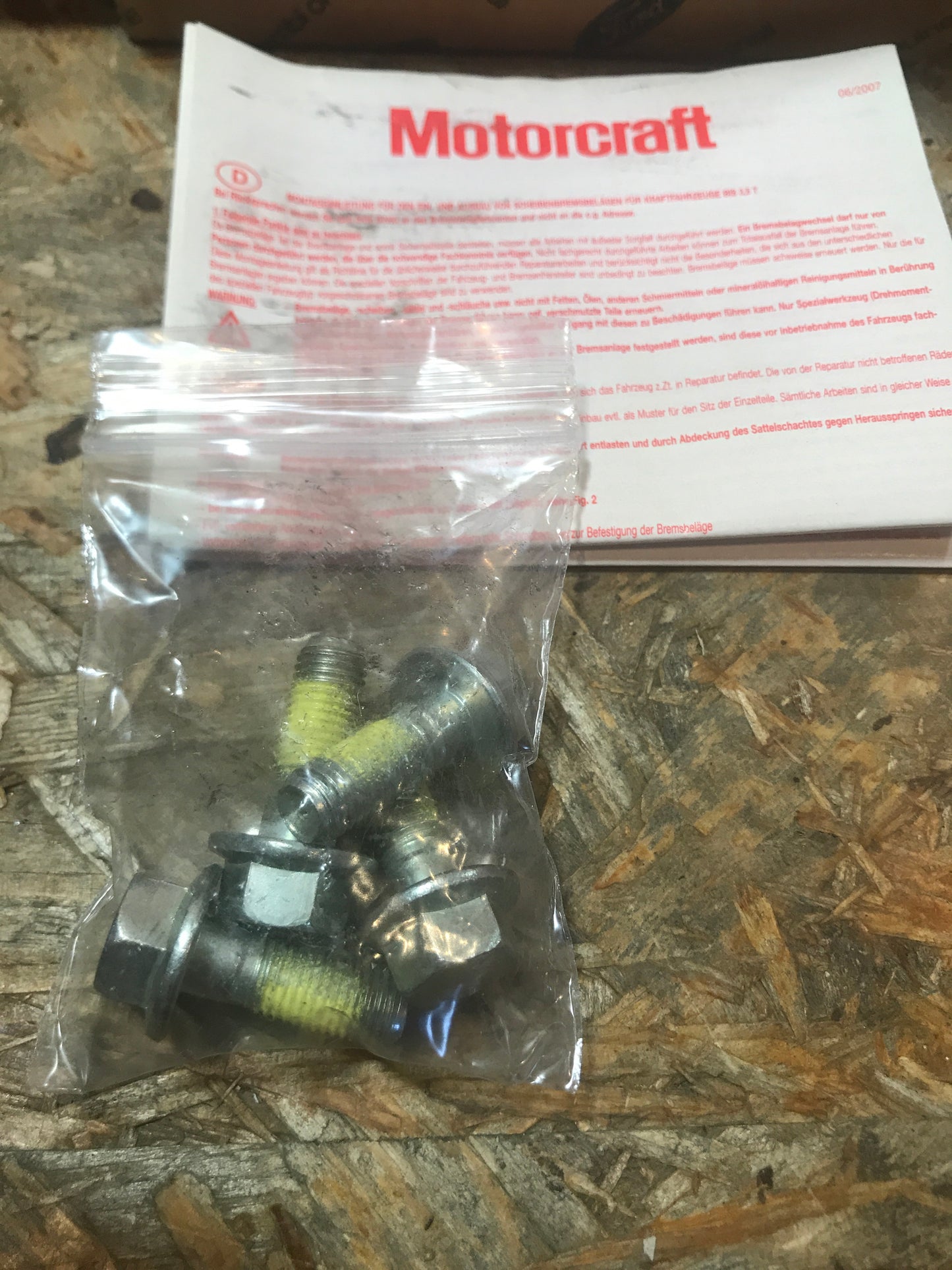 Original Ford Mondeo III Bremsbeläge Satz hinten NEU