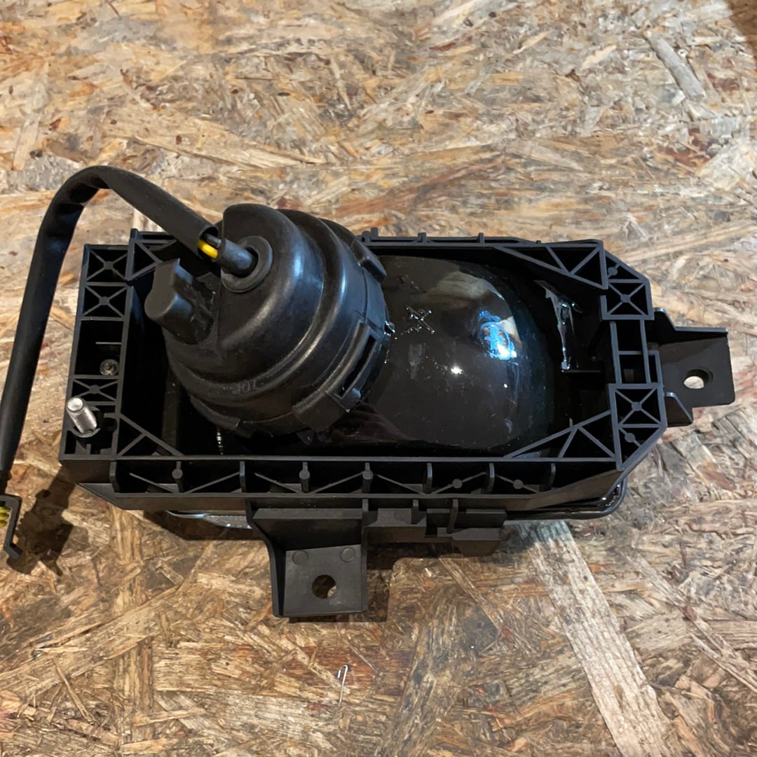 Original GM Opel Omega B Nebellampe Neu