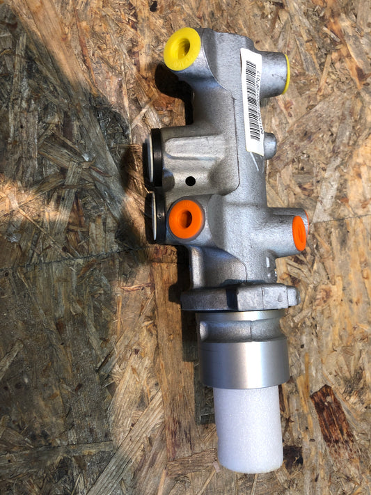 Original GM Opel Movano A Hauptbremszylinder Neu