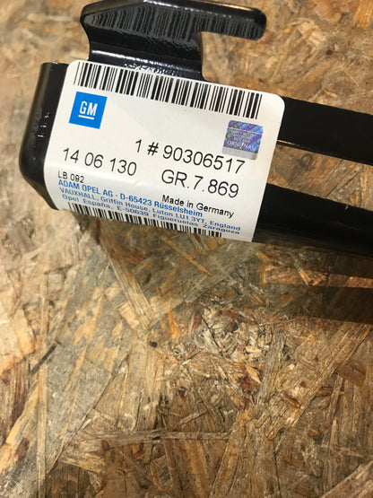 Original Opel Vectra A Stoßstangen Halter vorne NEU