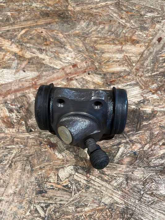 Original GM Opel Kadett B Coupé 1,1 Radbremszylinder vorne Neu