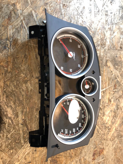 Original GM Opel Astra H Cockpit Tachometer Neu