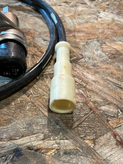 Original GM Opel Kadett E ABS Sensor hinten links Neu