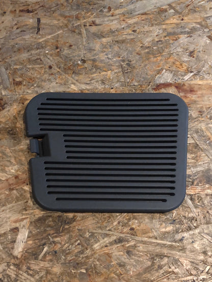 Original GM Opel Astra F Abdeckung Öffnung Heckleuchte links Neu