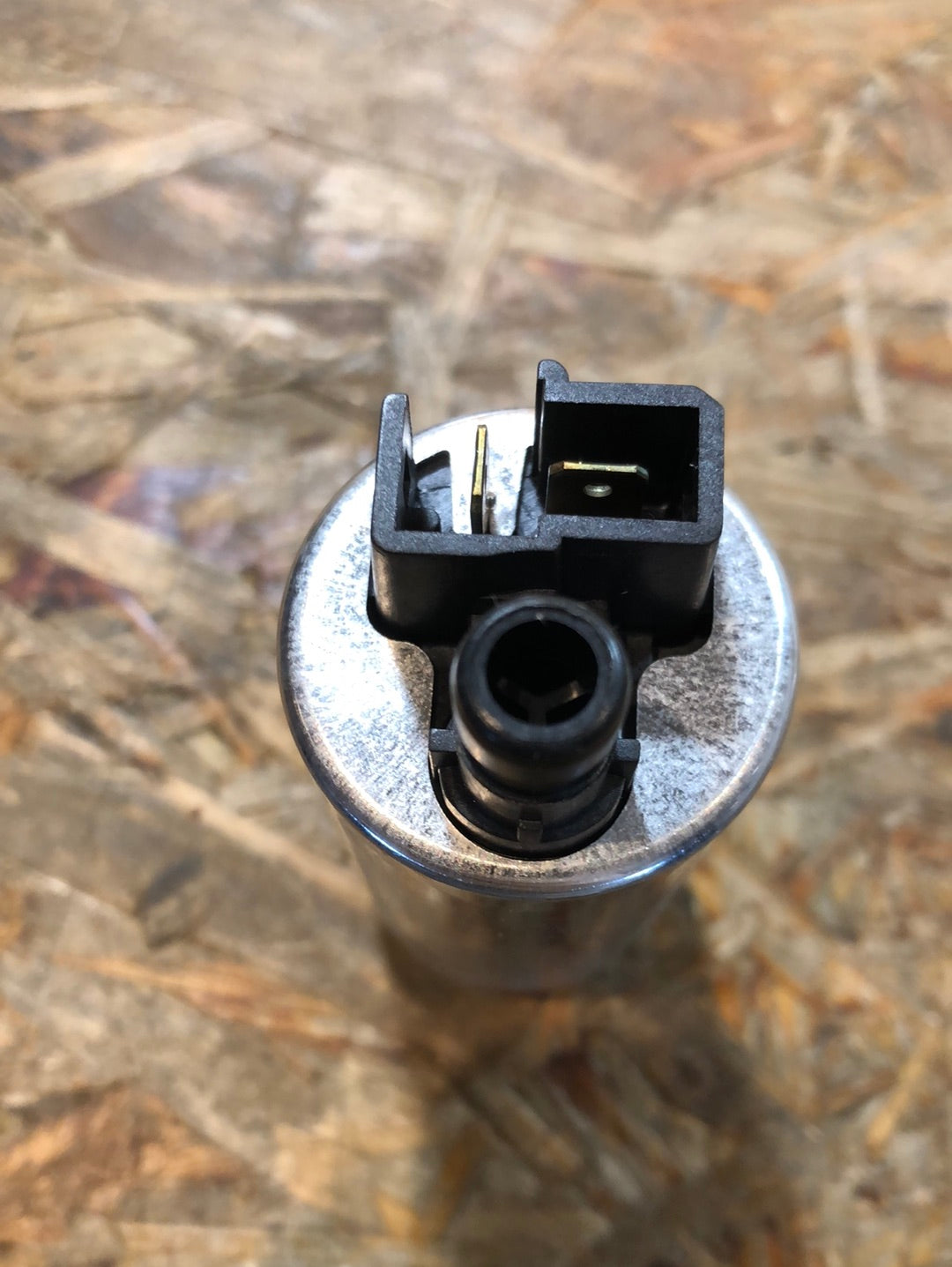 Original GM Opel Omega B 2.5TD Benzinpumpe Neu