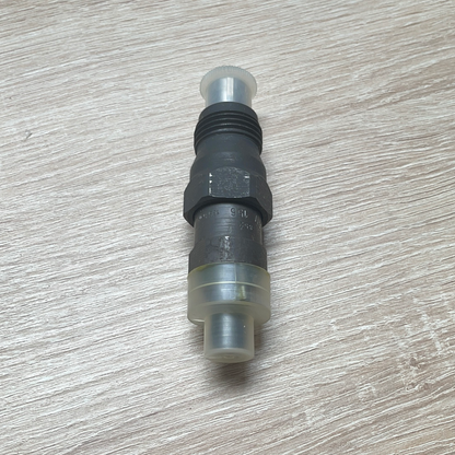 Original GM Opel Ascona C Kadett E 1,6D Einspritzventil Injektor Neu