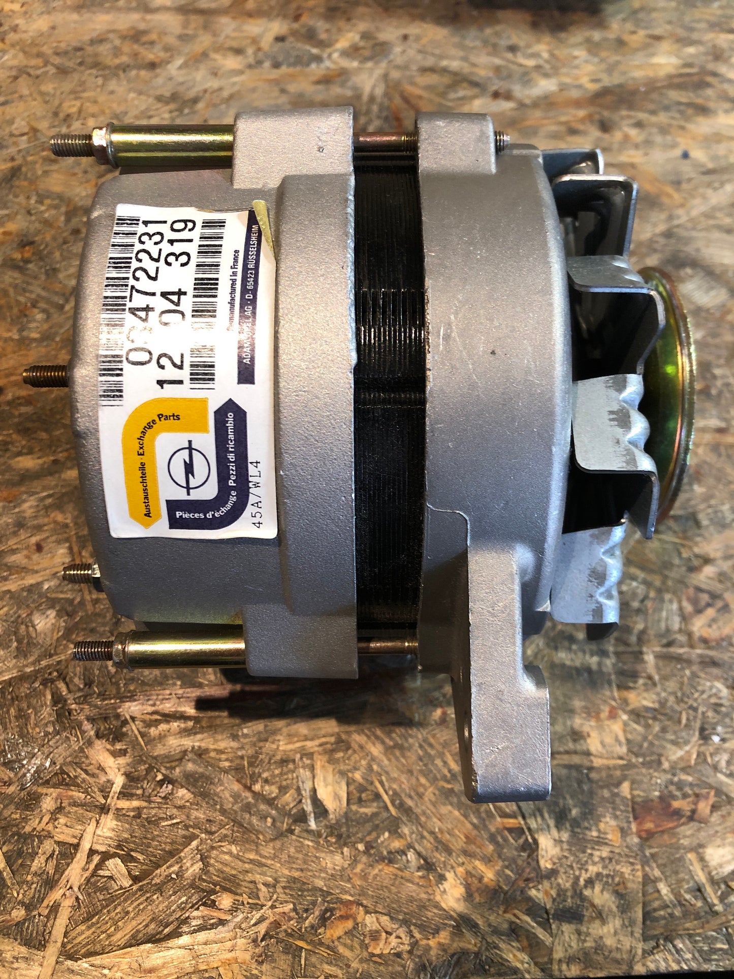 Original GM Opel Calibra Lichtmaschine 14V 45A Neu