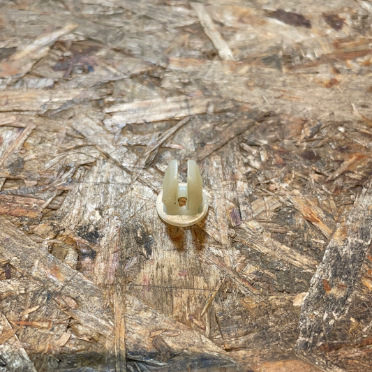 Original GM Opel Kadett E Abdeckung Amaturenbrett Klemmhalter Neu