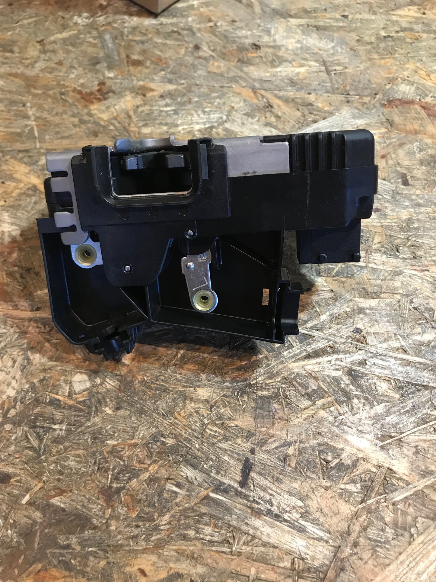 Original Vivaro A Hecklappenschloss hinten links NEU