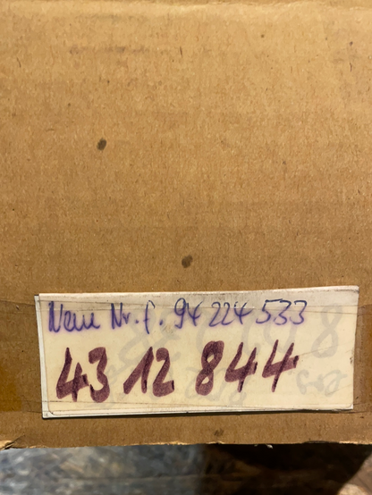 Original GM Isuzu Pick-Up Bj. 89-96 Heckleuchte links Neu