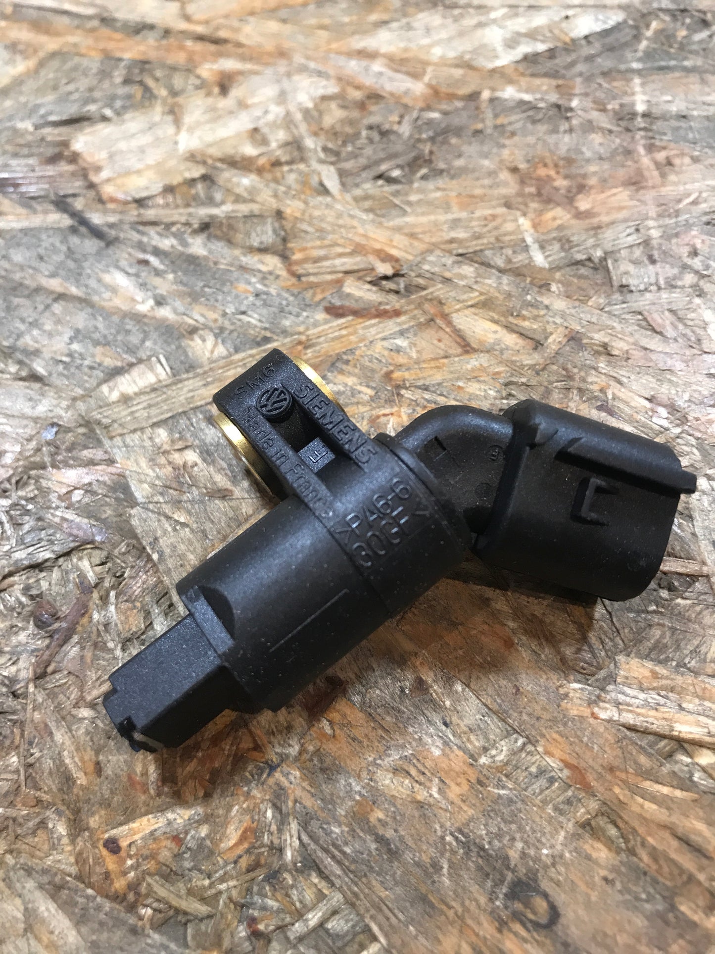 Audi Seat Skoda ABS-Sensor vorne links NEU