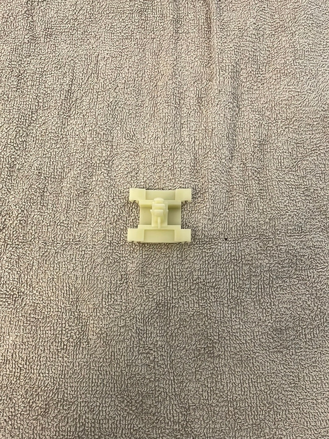 Befestigungsclips Zierleiste / Stoffleiste Golf 3 Original VW Neu