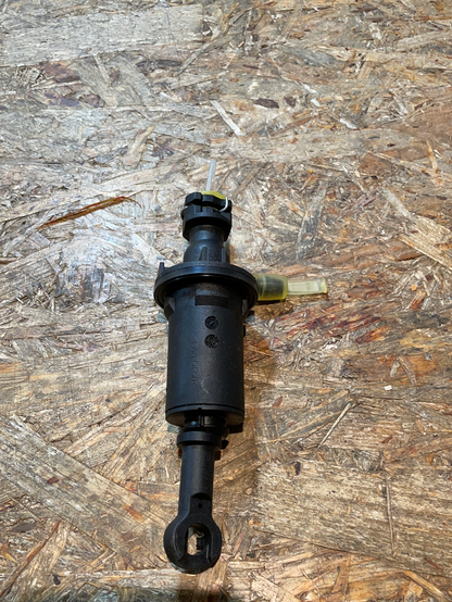 Original GM Opel Vivaro A Kupplung Hauptbremszylinder Neu