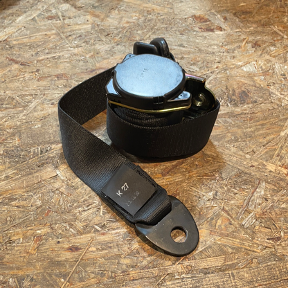 Original GM Opel Omega A Sicherheitsgurt vorne rechts Neu