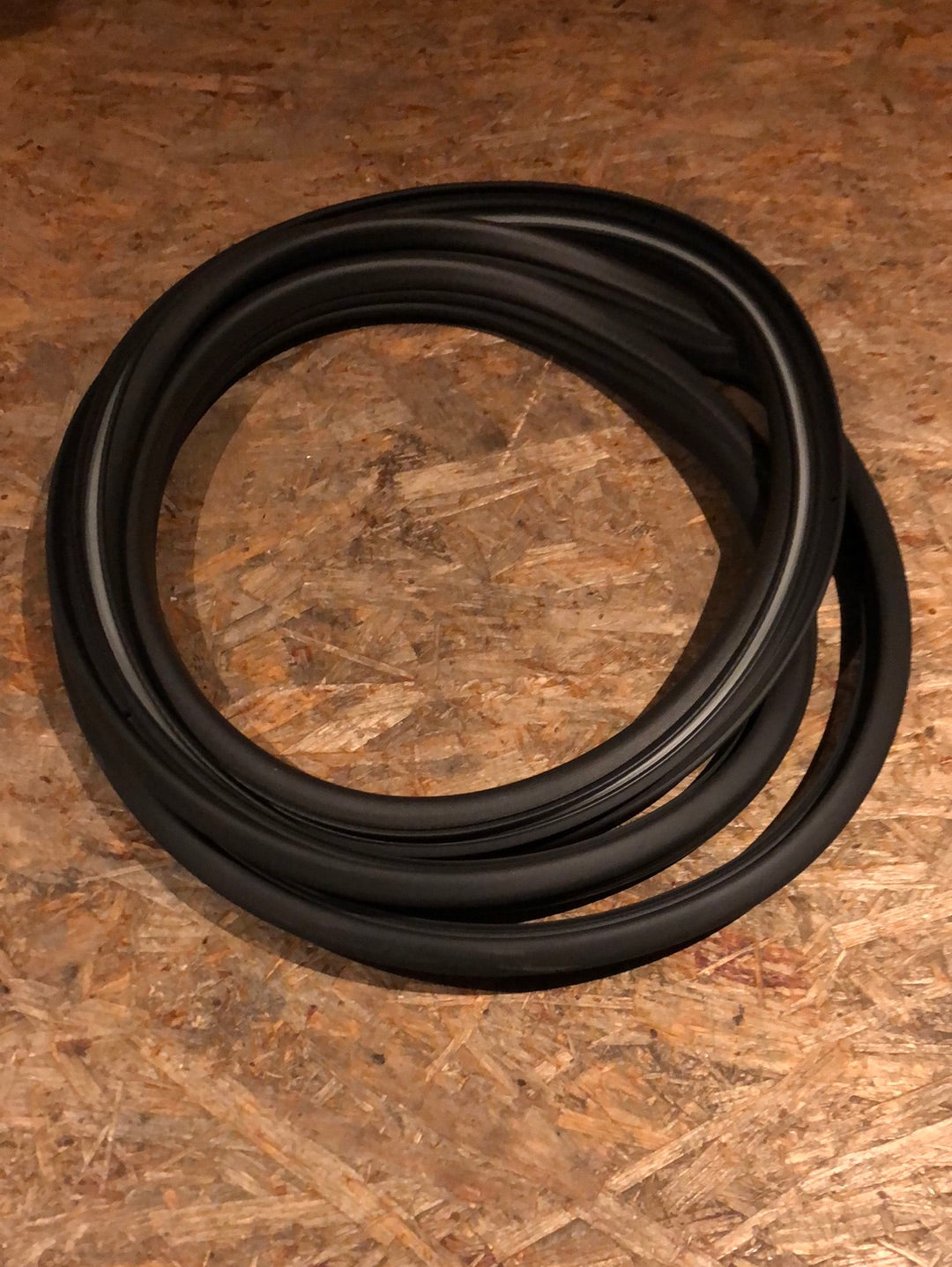 Original GM Opel Omega A Abdichtung Hintertür links Neu