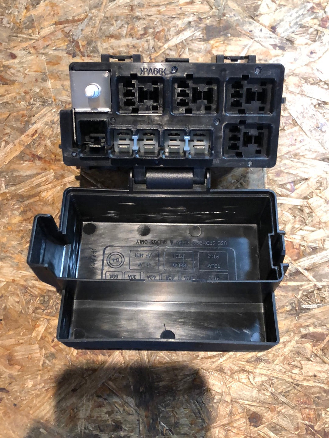 Original GM Opel Antara Sicherungskasten Kabelsatz Motor Neu