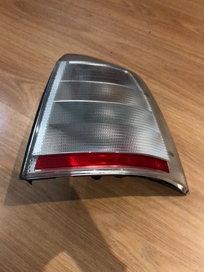 Original Irmscher Opel Astra G Heckleuchte rechts Neu