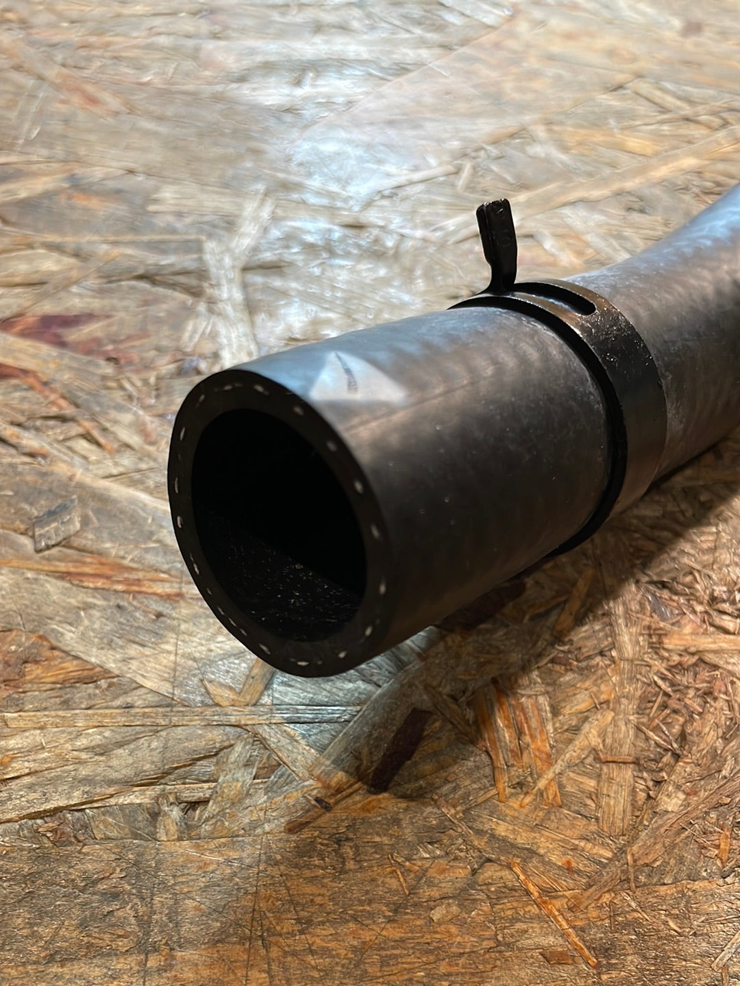 Original GM Opel Omega B Chevrolet Aveo 1.2l 16V Schlauch an Wasserpumpe Neu