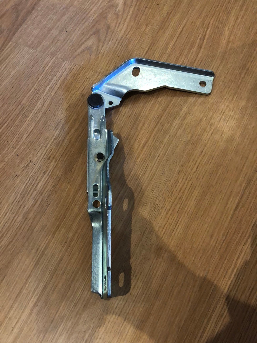 Original GM Opel Omega B Scharnier Motorhaube Neu