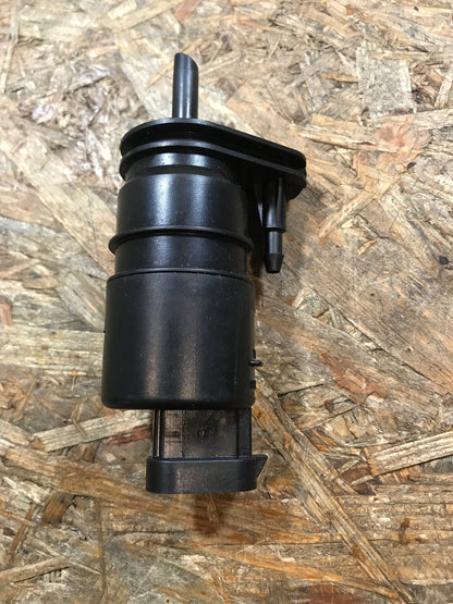 Original Opel Movano A Frontscheibe Reinigungsanlage Pumpe NEU