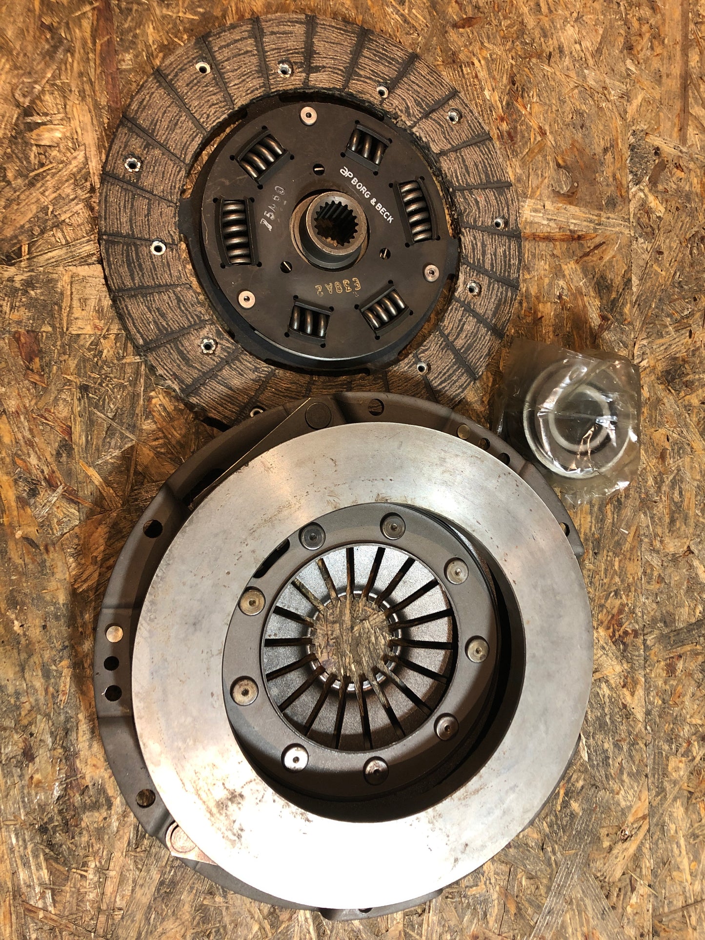 Original Borg&Beck Kupplungssatz Alfa Romeo 75 90 Alfetta Neu