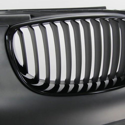 Frontstoßstange im Sport-Design mit Kühlergrill passend für BMW 1er 1er E81 (3 Türer) E82 (Coupe) E87 (5 Türer) E88 (Cabrio) ab Baujahr 2004-2013