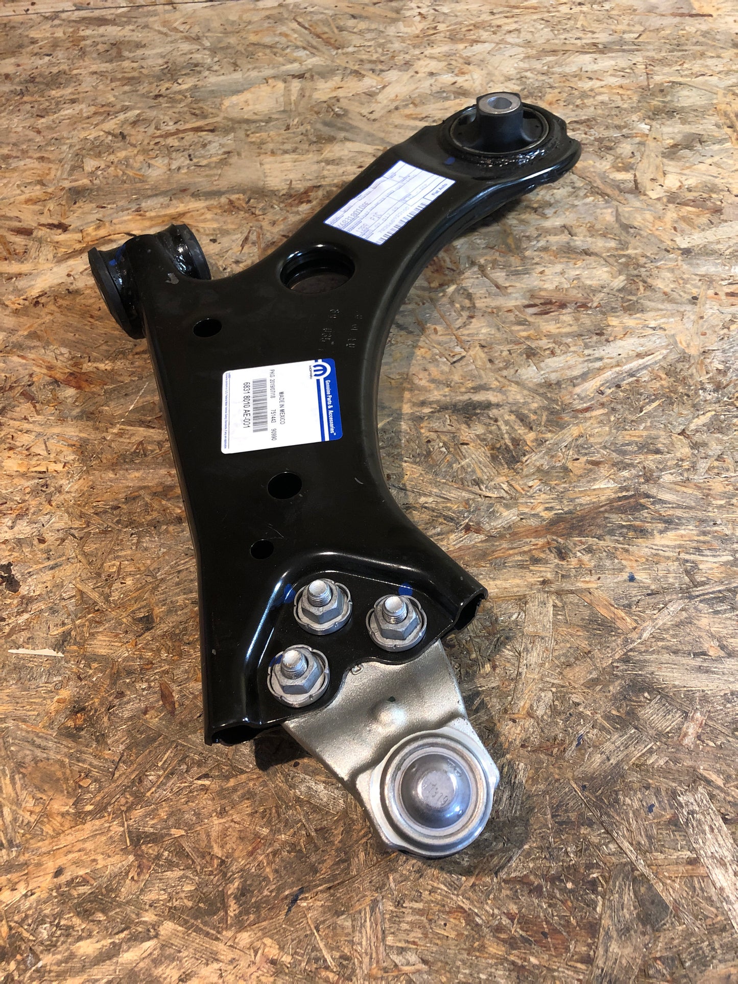 Original Jeep Renegade SUV Querlenker Neu