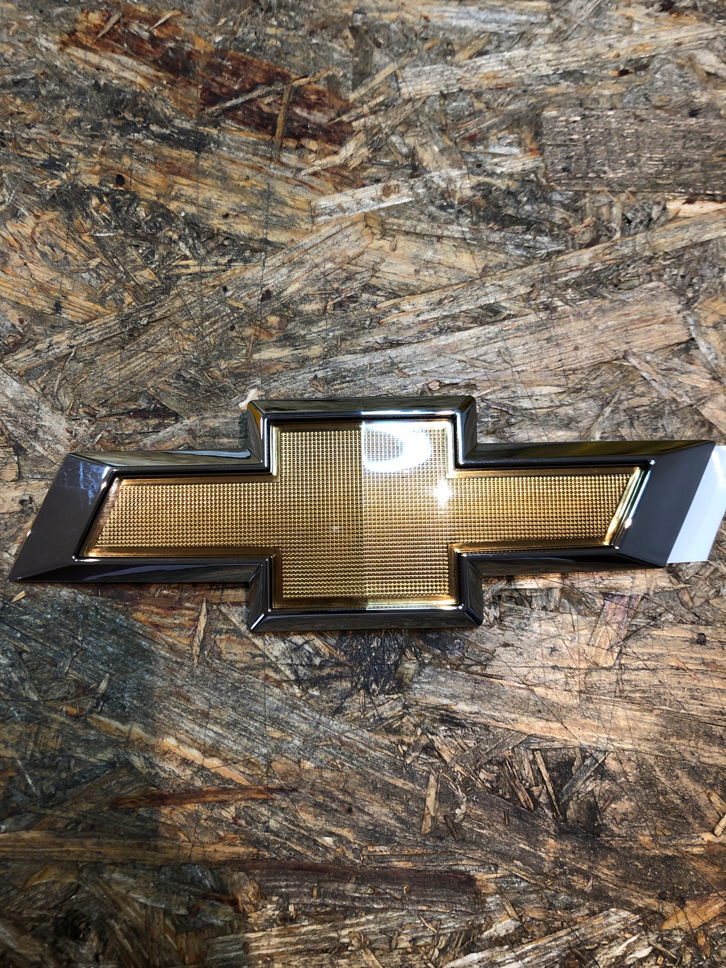 Original GM Chevrolet Cruze Emblem Heck Neu