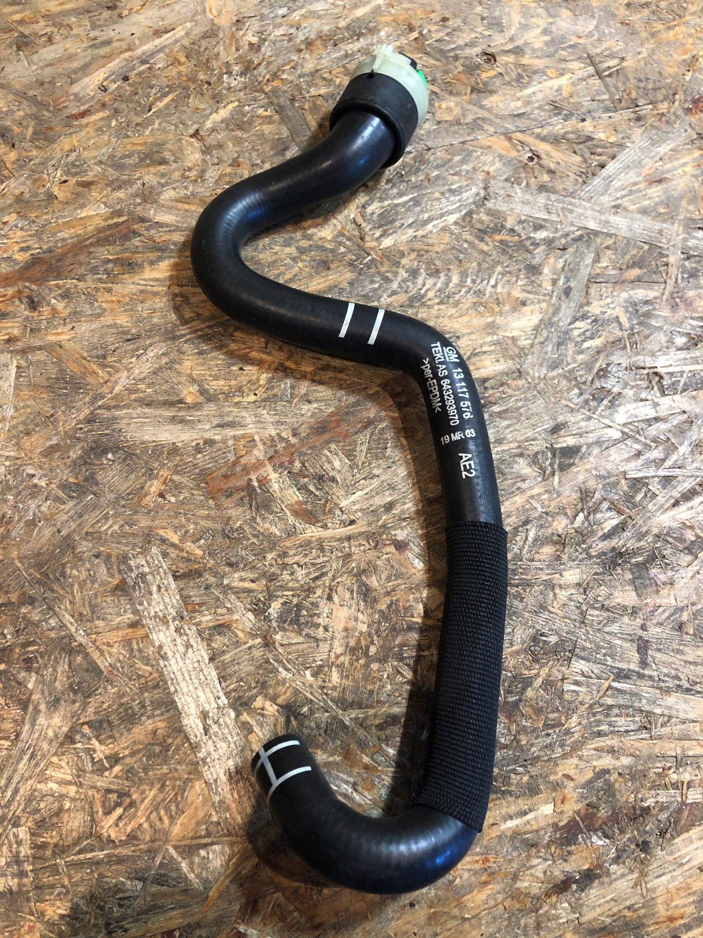 Original GM Opel Astra H Heizungsschlauch Neu