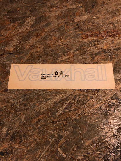 Original GM Opel Omega A Schriftzug „Vauxhall“ hinten Neu