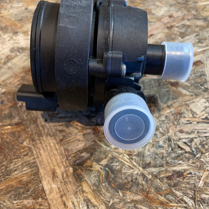 Original GM Opel Movano B Bus Kastenwagen Wasserpumpe Neu