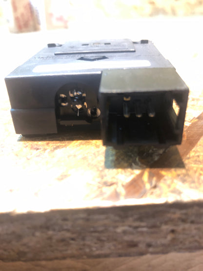 Original GM Opel Vivaro A 1,9 Schalter Nebelscheinwerfer Neu