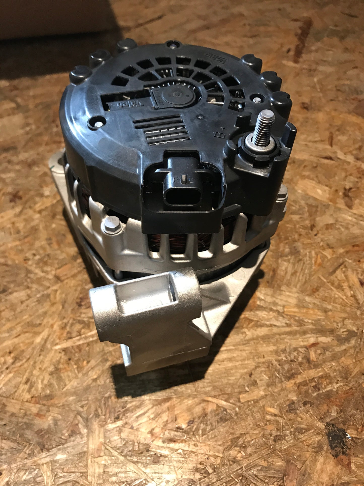 Original Opel Valeo Lichtmaschine 14V 150A NEU