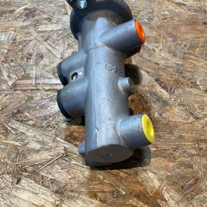 Original GM Opel Movano A 2,2 DTI Hauptbremszylinder Neu