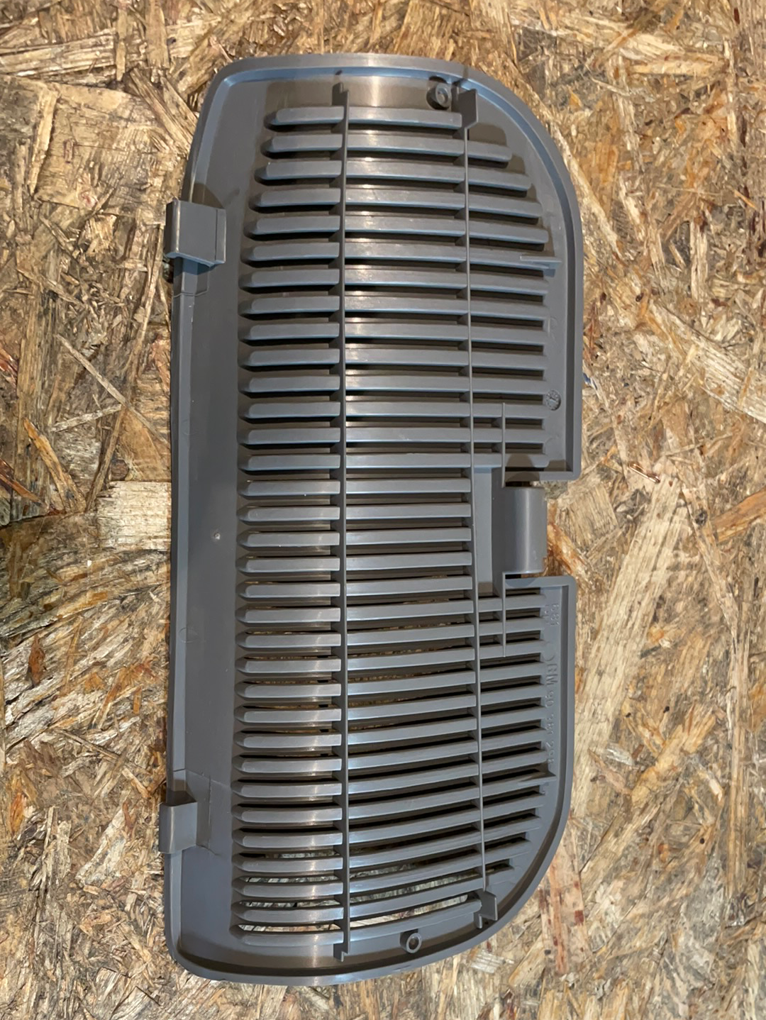 Original GM Opel Astra F Abdeckung Öffnung Heckleuchte rechts Neu